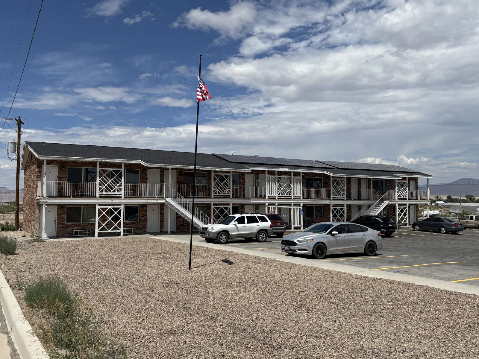 Green River Apartments / 16 Unit Brick Building at 620 W Main St, Green River, UT 84525