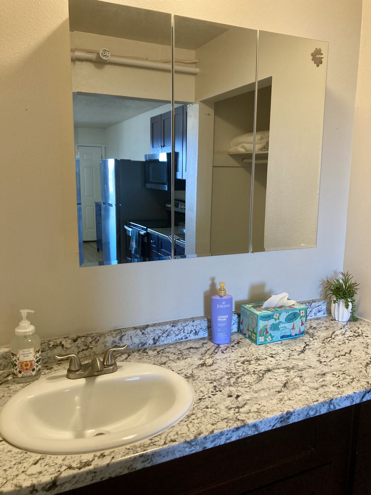 Studio 12 at 620 W Main St, Green River, UT 84525