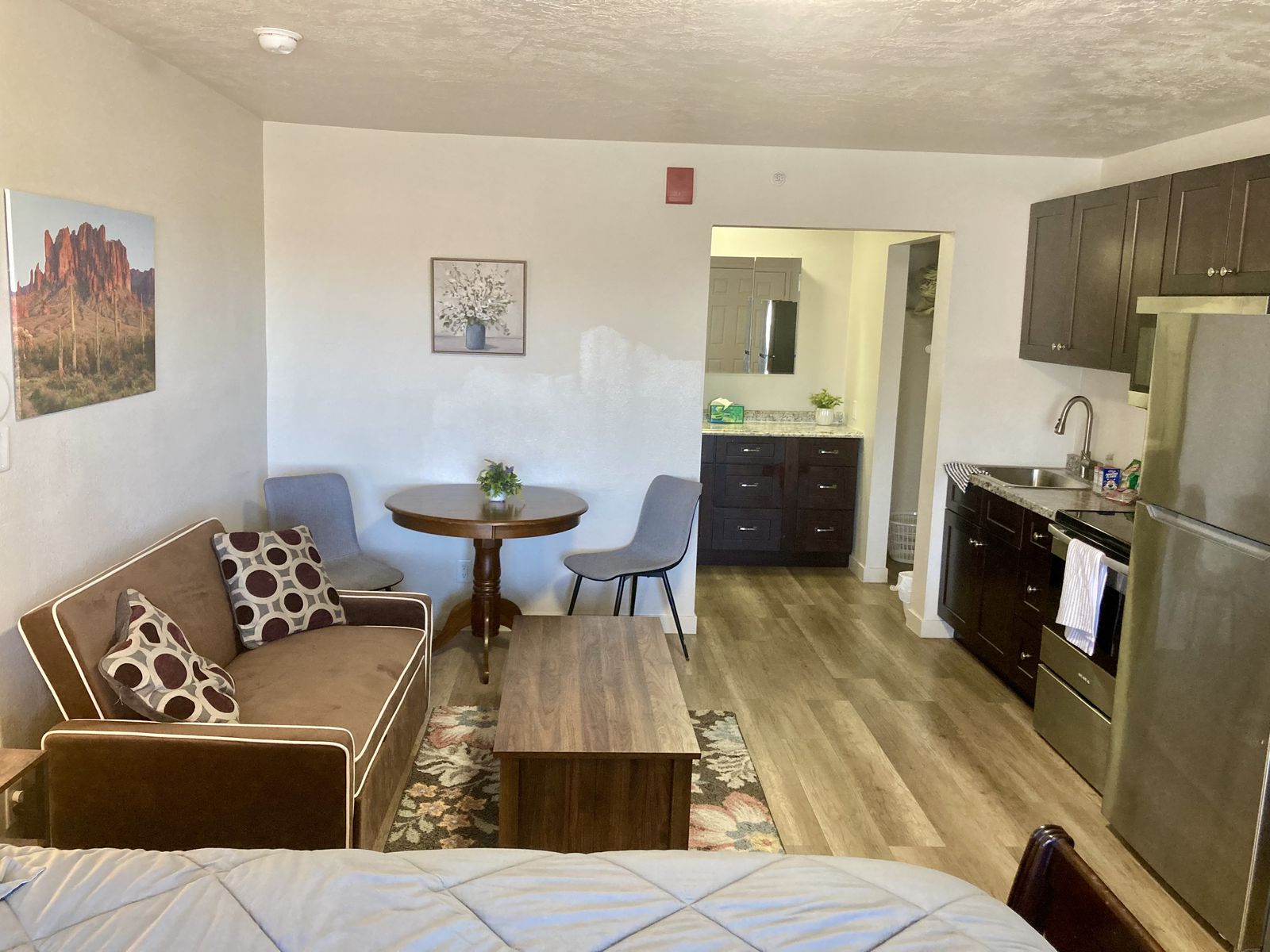 Studio 15 at 620 W Main St, Green River, UT 84525